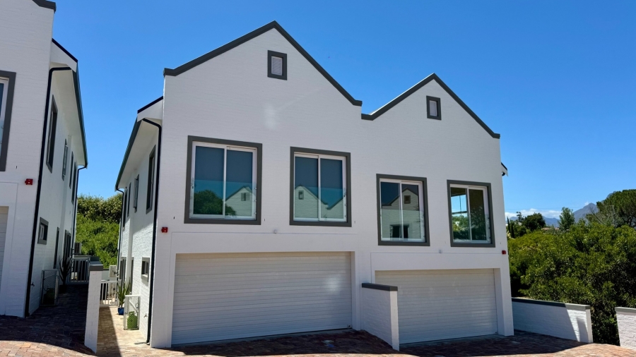 3 Bedroom Property for Sale in Gevonden Estate Western Cape